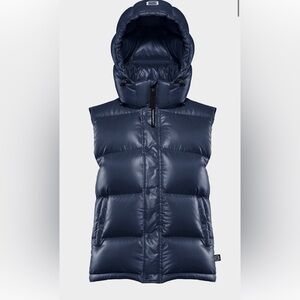 Like New Aritzia Navy Super Puff Hi Gloss Vest with Removable Hood